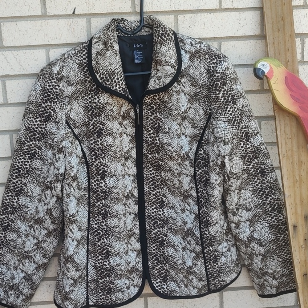 Leopard 🐆 Jacket** - Picture 7 of 10